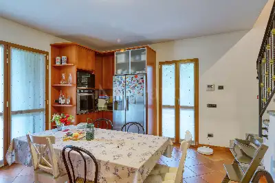 Villa in vendita, Via Vecchia Tramvia, Cunardo