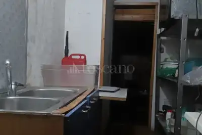 Negozio in affitto, Via Leopoldo Ruspoli, Roma