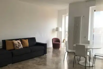 Casa in affitto, Via Pietro Giannone 9, Milano