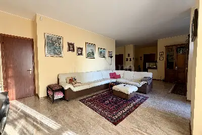 Casa in vendita, Via Lucerna, Milano