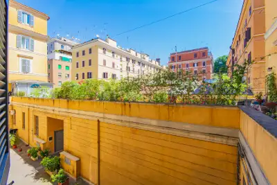 Casa in affitto, Via Luca della Robbia, Roma