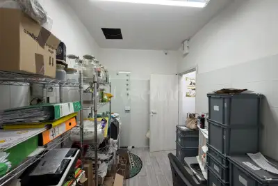 Negozio in vendita, Via dei Panfili, Roma