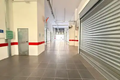 Box in affitto, Viale dei Colli Portuensi, Roma