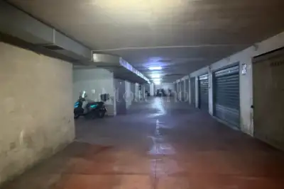 Box in affitto, Viale Africa, Catania