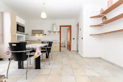 Casa in vendita, Via Luigi Porro Lambertenghi, Milano