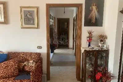 Casa in vendita, Piazzale Aldo Moro, Pomezia