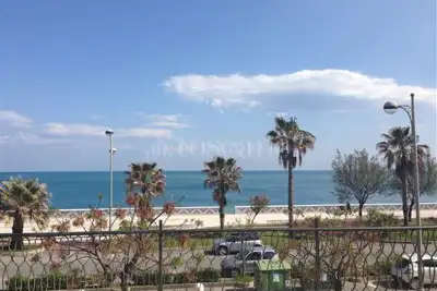 Villa in vendita, Via Cristoforo Colombo, Catanzaro