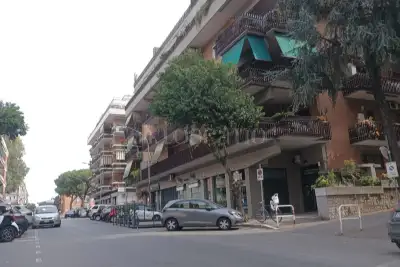 Ufficio in vendita, Via Guido de Ruggiero, Roma