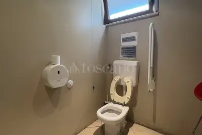 Attività Commerciale in vendita, Via IV Novembre, Borgosatollo