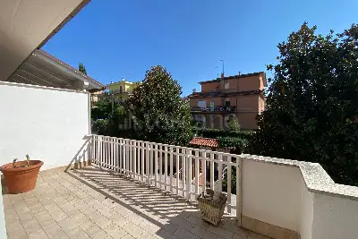 Villa Bifamiliare in vendita, Via Civate, Roma