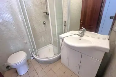 Casa in vendita, Via Caprese, Roma