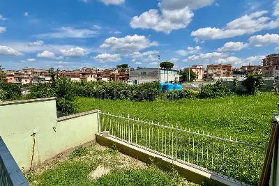 Villino a Schiera in vendita, Via G. Amendola, Mentana