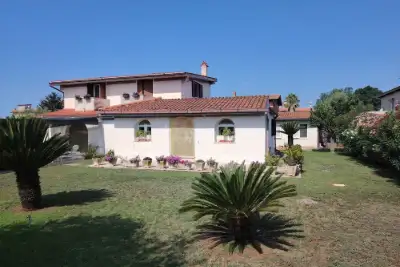 Casa Indipendente in vendita, Via delle Azalee, Aprilia