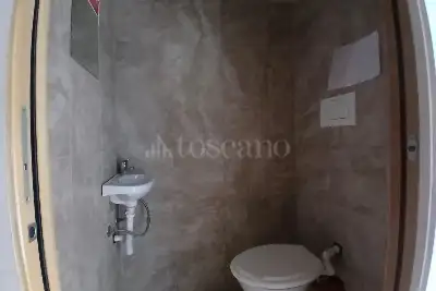 Negozio in affitto, Via Adige, Milano