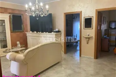 Palazzo in vendita, Via Cavallaro, Catania