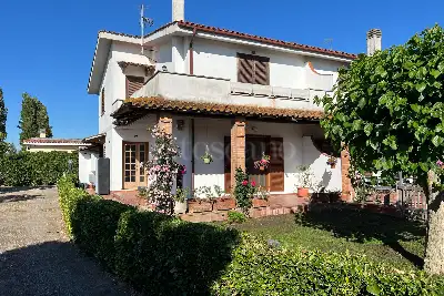 Villa Bifamiliare in vendita, Via Plutone, Fiumicino