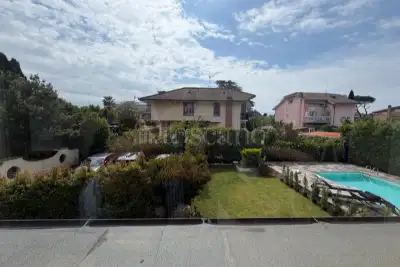 Casa in vendita, Via Prassitele, Roma