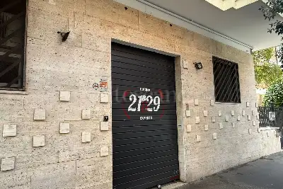 Negozio in vendita, Via Federico Paolini, Roma