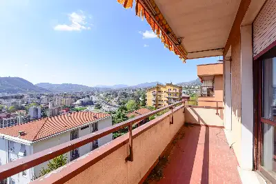 Casa in vendita, Via Giovanni Papini, Como