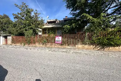 Villa in vendita, Via Dei Tulipani, Avezzano