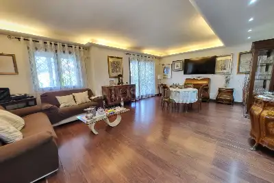 Villa in vendita, Via Torcegno, Roma