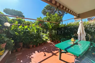 Villino a Schiera in vendita, Via Sofocle , Roma