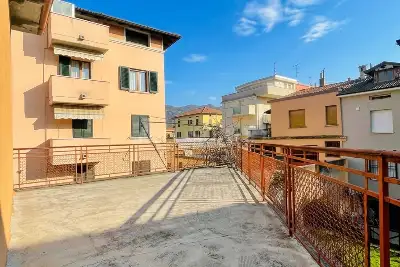 Palazzo in vendita, Via Luigi Apollonio, Brescia