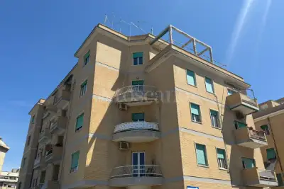 Casa in vendita, Via San Pier Damiani, Roma