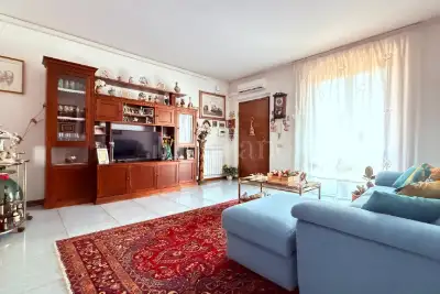 Casa in vendita, Via Giosuè Carducci, Poggio a Caiano