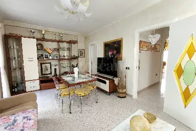 Casa in vendita, Via Francesco Scarafile, Latiano