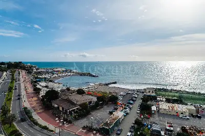 Attico in vendita, Via Giuseppe Casaregis, Genova