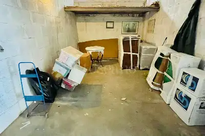 Box in vendita, Via delle Benedettine, Roma