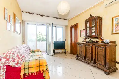 Casa in vendita, Via Cimabue, Milano