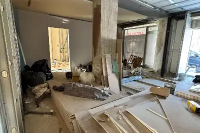 Negozio in vendita, Piazza Torlonia, Avezzano