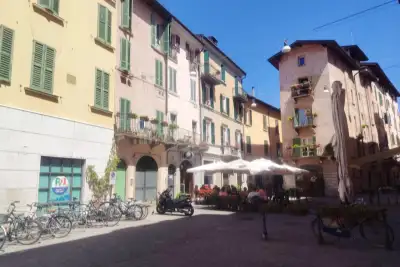 Negozio in vendita, Via delle Battaglie, Brescia