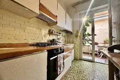 Casa in vendita, Via Michelangelo , Desenzano del Garda