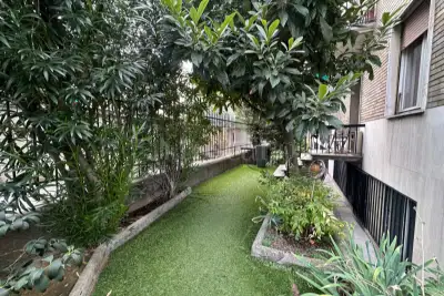 Casa in vendita, Via Pessano, Milano