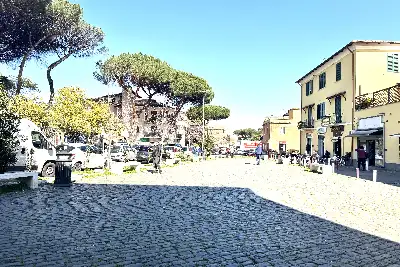 Attività Commerciale in vendita, Largo padre Leonardo bello, Roma