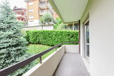 Casa in vendita, Via Deledda, Como