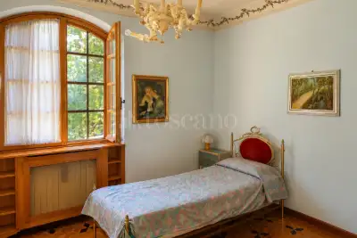 Villa in vendita, Via Pergola, Moniga del Garda