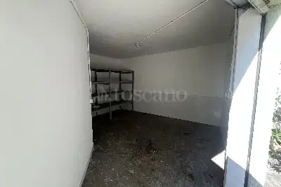 Box in vendita, Via Angelo Inganni, Milano