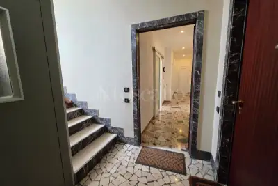 Casa in vendita, Via Bezzecca, Brescia