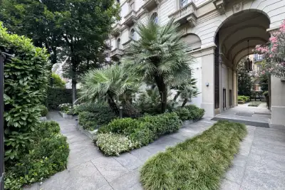 Box in affitto, Viale Luigi Majno 8, Milano