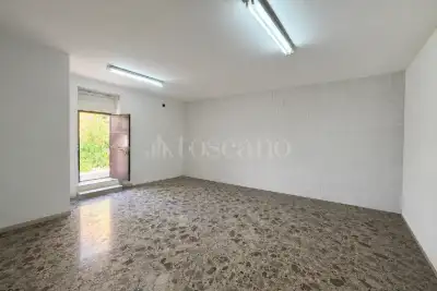 Magazzino in vendita, Via Mafalda D'Assia, Bari
