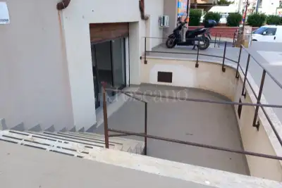 Negozio in vendita, Via Carlo Cattaneo, Casteldaccia