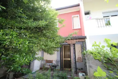 Villino a Schiera in vendita, Viale Rotto, Pordenone