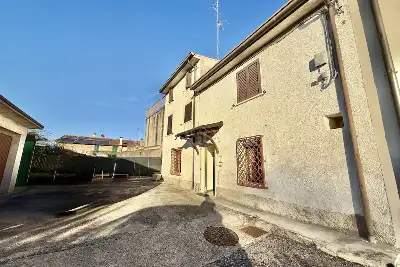 Villino a Schiera in vendita, Località Vecchi, Peschiera del Garda