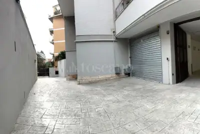 Box in vendita, Via delle Calasanziane, Roma