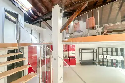 Loft in vendita, Via Ugo Bassi 23, Milano