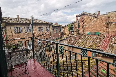 Casa in vendita, Via Stalloreggi, Siena